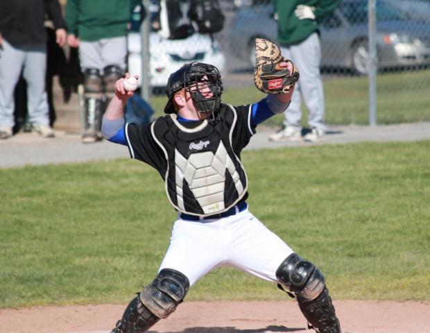 Baseball &ndash; Lakers Split Home Doubleheader With Corning