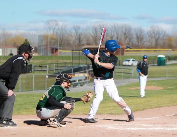 Baseball &ndash; Lakers Split Road Doubleheader With Broome