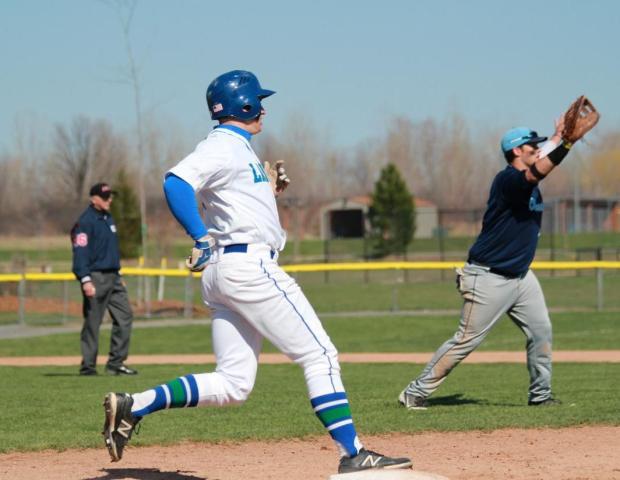Lakers Split with Onondaga, Playoff Hopes Remain Alive