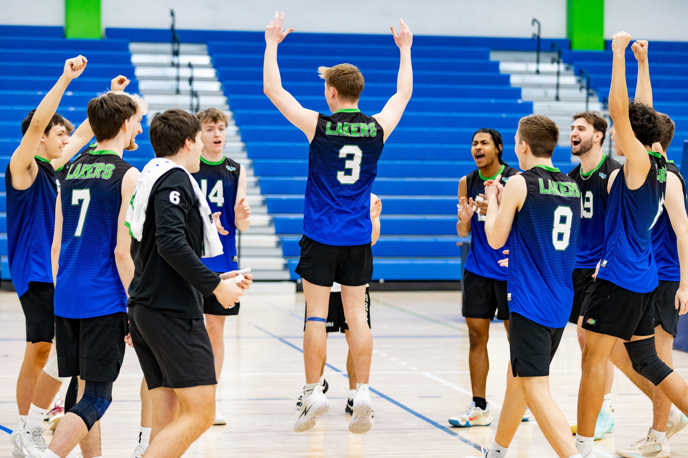 Lakers Fall to Union in Five-Set Thriller
