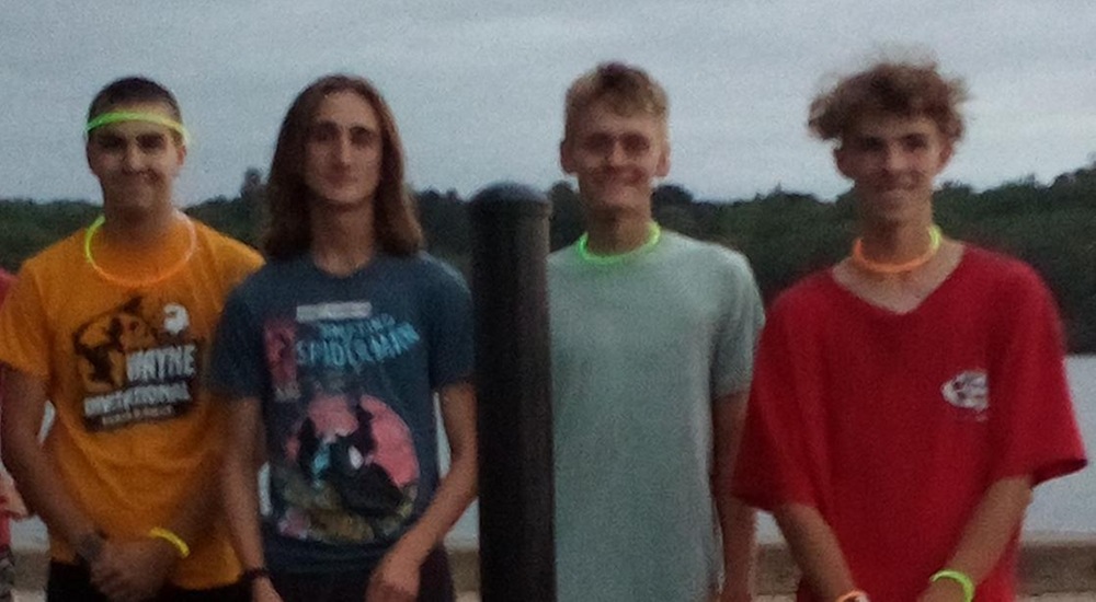 Men's Cross Country Finishes 4th