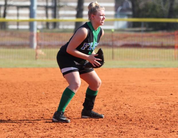 Softball &ndash; Lady Lakers Split Road Doubleheader With Fulton-Montgomery