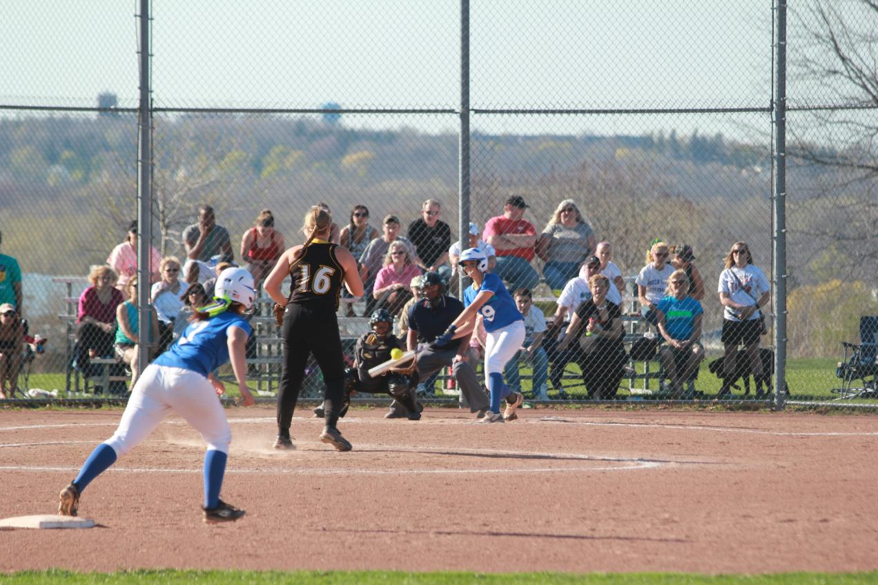 Lakers Drop Heartbreaker in Season Finale to No. 7 Monroe Community College