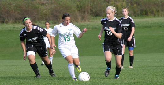 Lady Lakers Blank Hornets