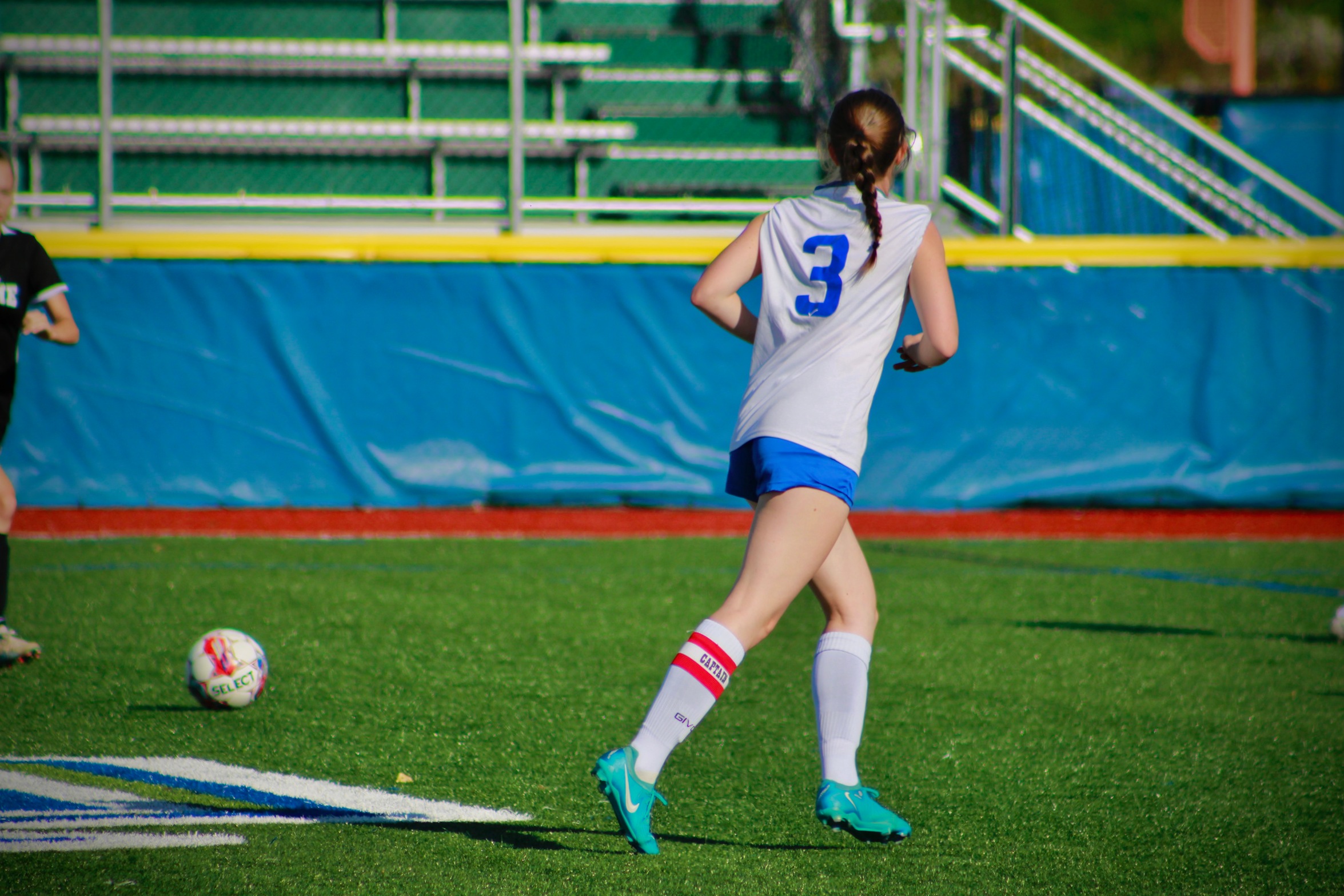 Women's Soccer Drops Conference Match at Corning