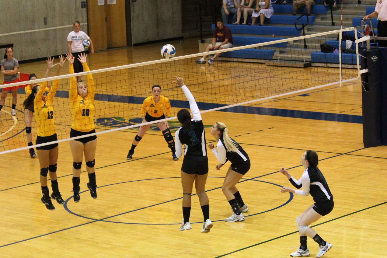 Volleyball &ndash; Lady Lakers Sweep Broome on Road, Three Sets to None